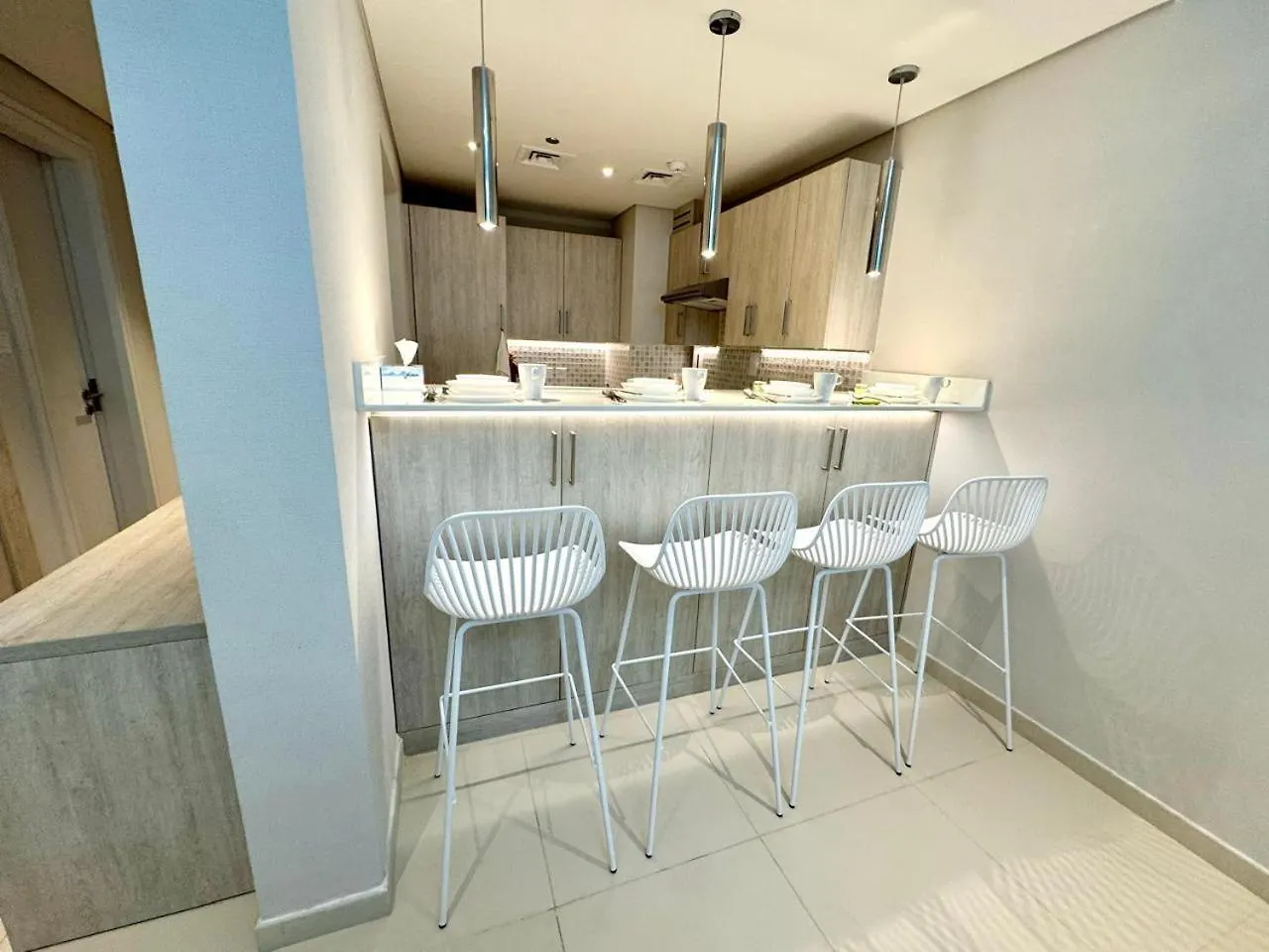 Apartment Dubai Palm Jumeirah - Free Infiniti Pool And Private Beach
