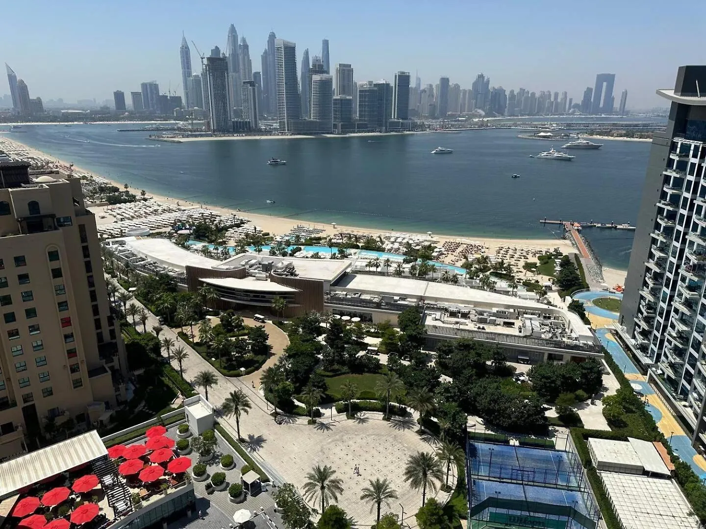 Dubai Palm Jumeirah - Free Infiniti Pool And Private Beach Apartment