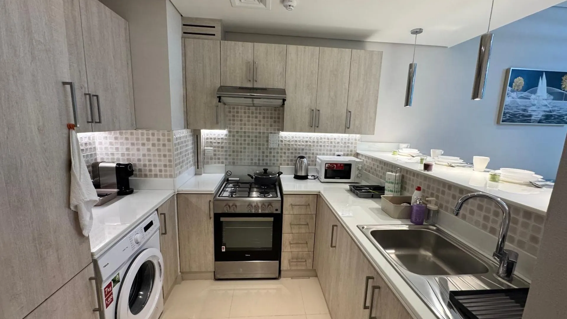 Apartment Dubai Palm Jumeirah - Free Infiniti Pool And Private Beach
